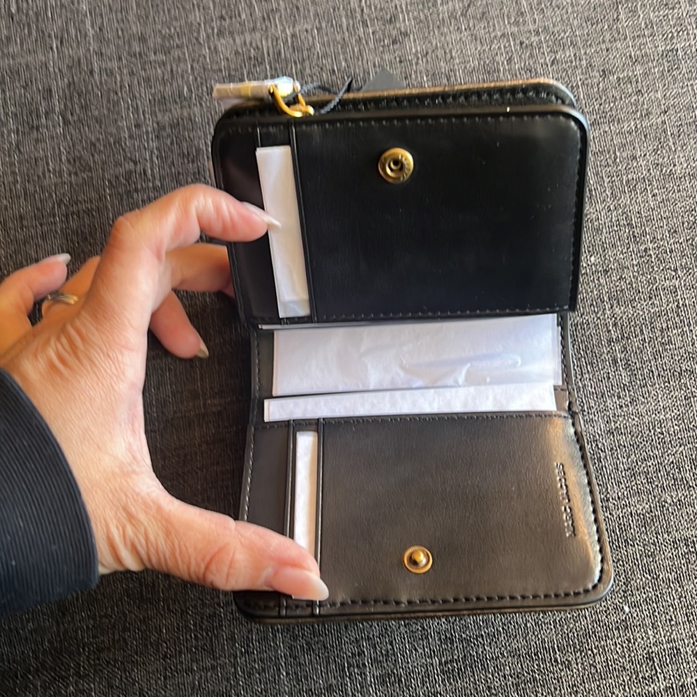 Limited Edition: Marc Jacobs Utility Compact Wallet (Multi-Color) - Picture 4 of 5